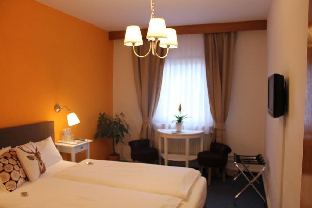 Landgasthof Hirsch Baden-Bade Exterior foto